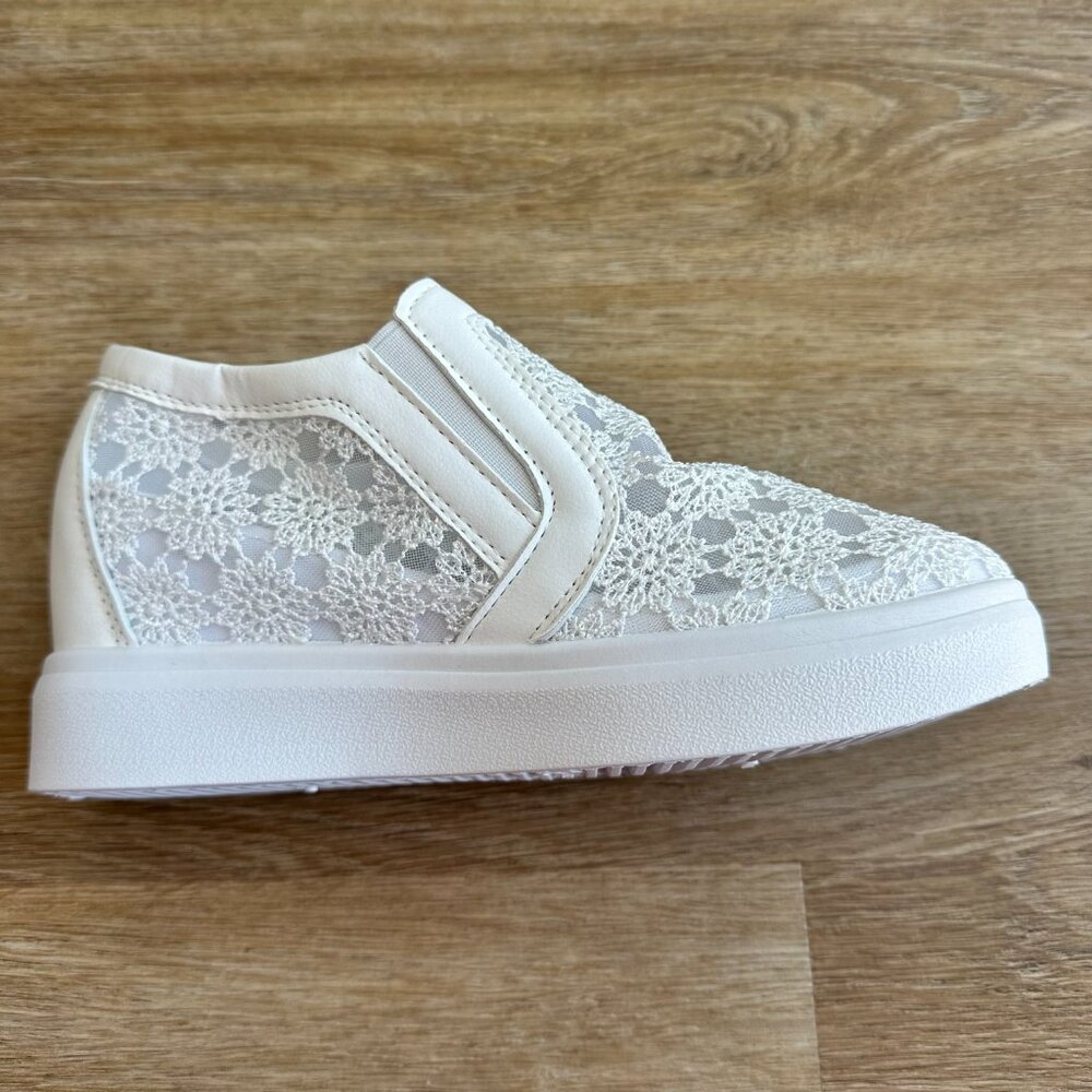 Women's Lace Slip-On Wedge Sneakers - Picture 6 of 9